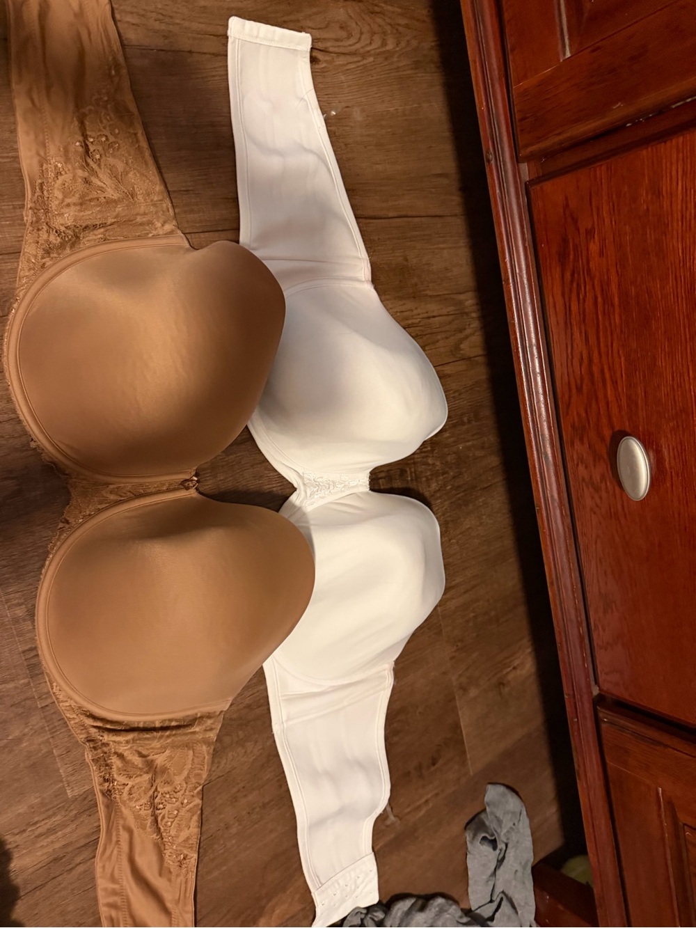 Auden Tan Strapless Molded Bra